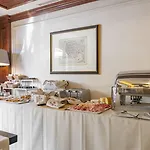 River Chateau Ξενοδοχείο 4*