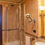River Chateau Ξενοδοχείο 4*