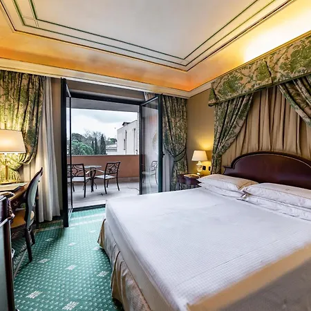 ريفر شييتو فندق