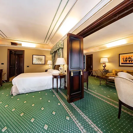 River Chateau Hotel
