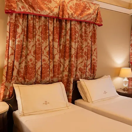 River Chateau Hotel