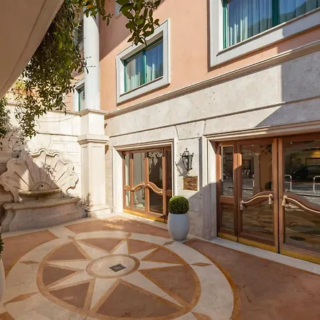 リバー シャトー ホテル 4*