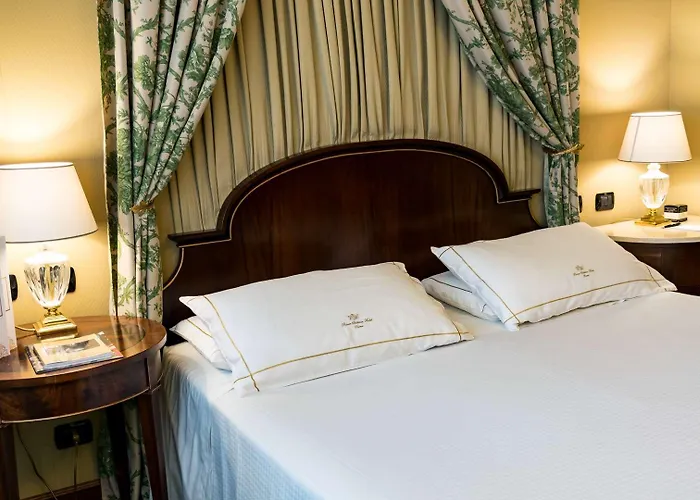 Hotel River Chateau 4*