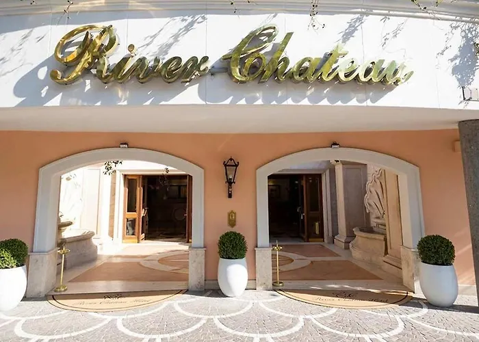 Hotel River Chateau 4*