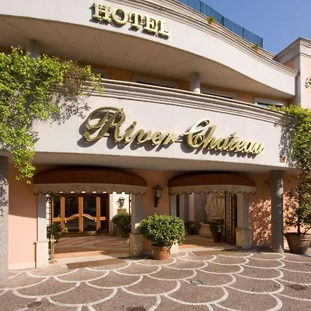 River Chateau 4* Рим
