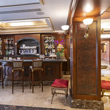 River Chateau Отель Рим