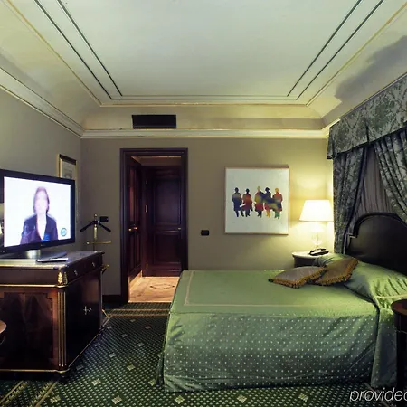 River Chateau Otel Roma