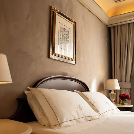 River Chateau Hotel