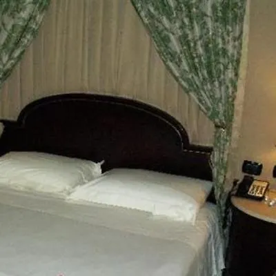 River Chateau 4* Rom
