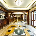 River Chateau Hotel