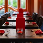 River Chateau Hotel 4*