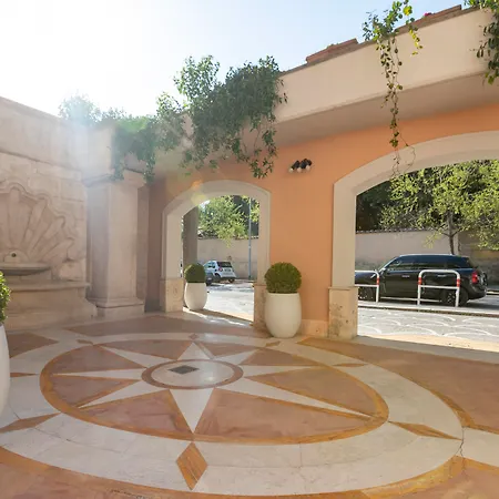 מלון River Chateau 4*
