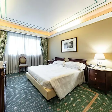 River Chateau מלון