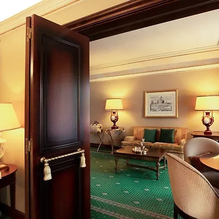 River Chateau מלון 4*
