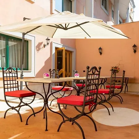 River Chateau 4* רומא