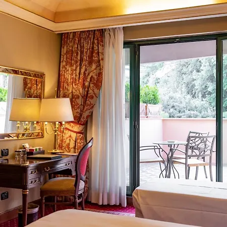 River Chateau רומא